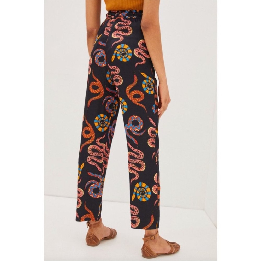 FARM Rio Black Straight-Leg Snake Print Pants with Multicolor Motifs - Picture 2 of 15